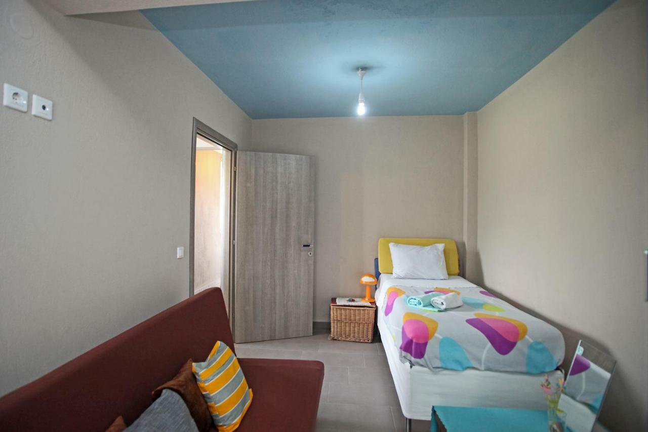 See To Sea Apartments Paralia Dionysiou Exterior foto