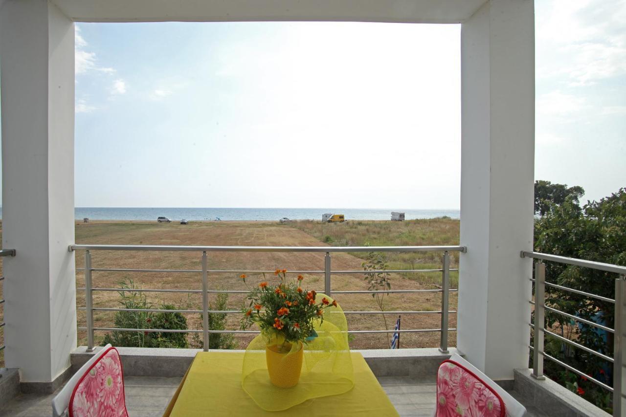 See To Sea Apartments Paralia Dionysiou Exterior foto